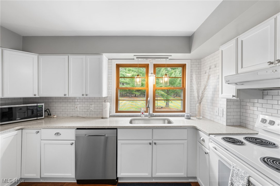 35085 Bainbridge Road, Solon, Ohio image 15