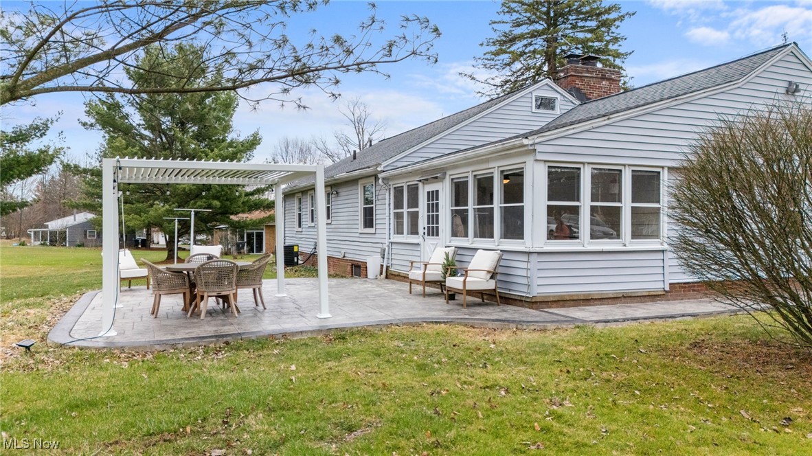 35085 Bainbridge Road, Solon, Ohio image 35