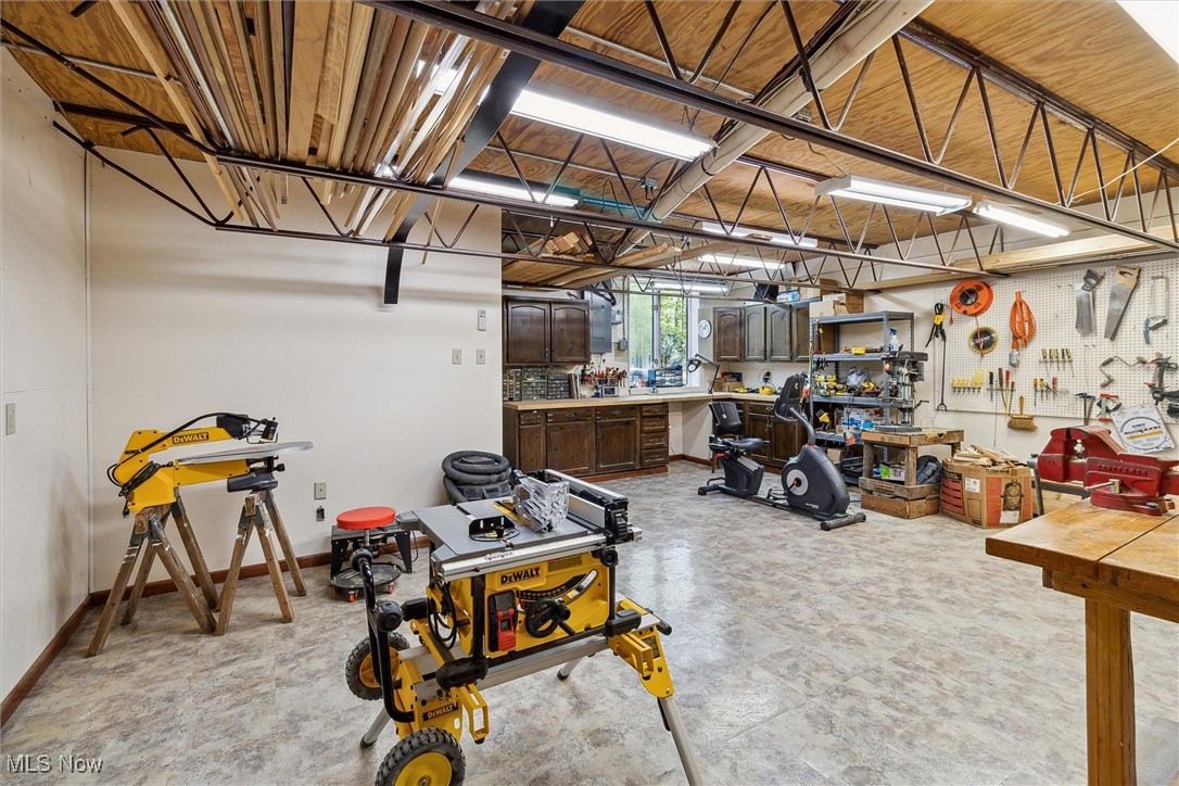 Henrietta 12 - Residential