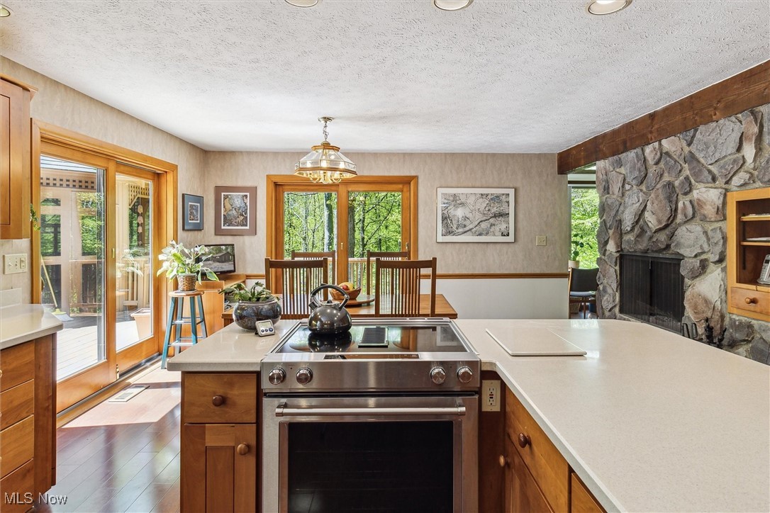 Henrietta 12 - Residential