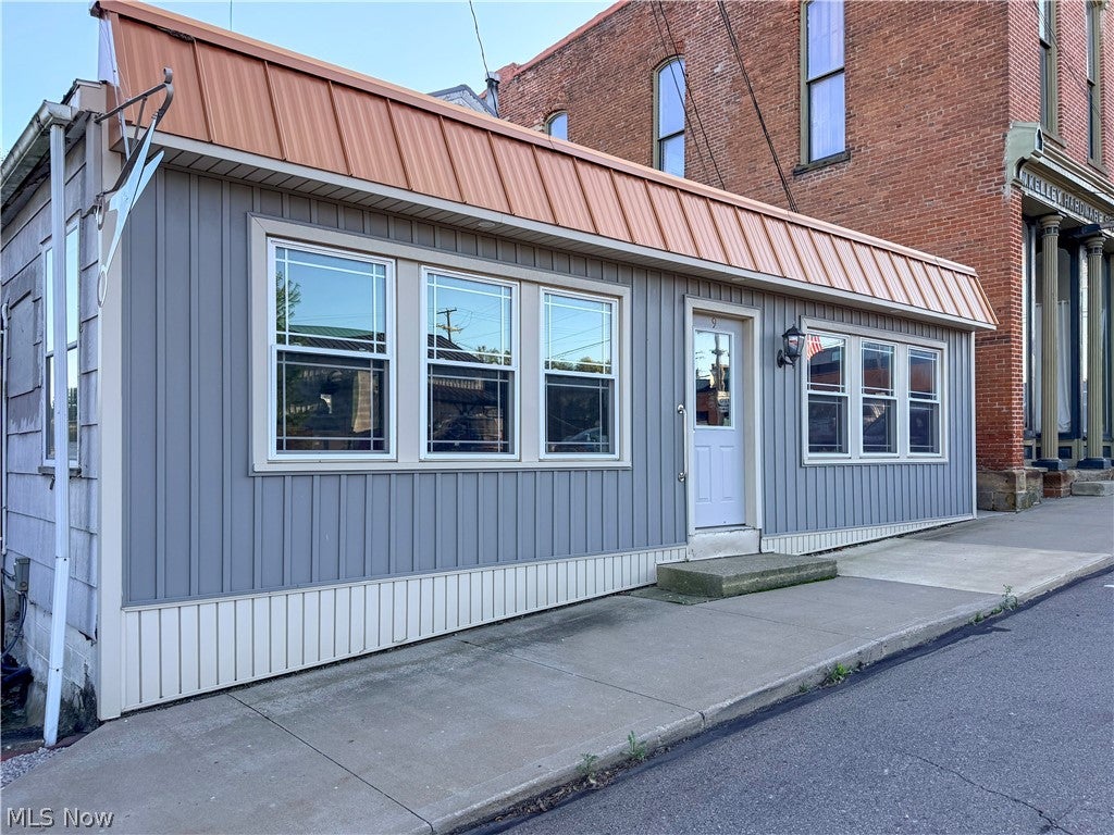 9 E Main Street