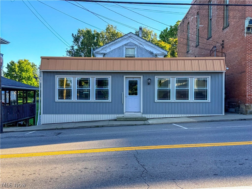 9 E Main Street