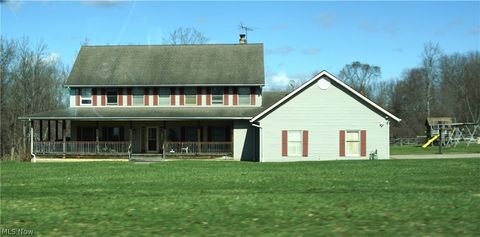 Photo of 39335 Bainbridge Road, Solon, OH 44139 (MLS # 5203477)