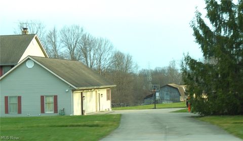 Tiny photo for 39335 Bainbridge Road, Solon, OH 44139 (MLS # 5203477)