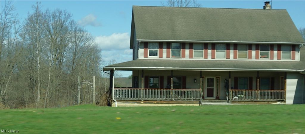 Photo of 39335 Bainbridge Road, Solon, OH 44139 (MLS # 5203477)