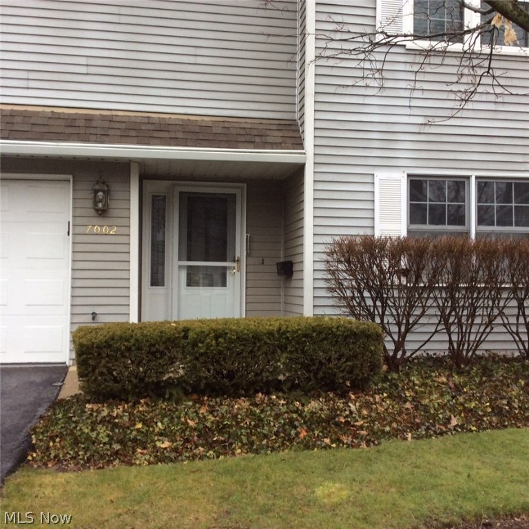 Winding Crk Condos - Residential