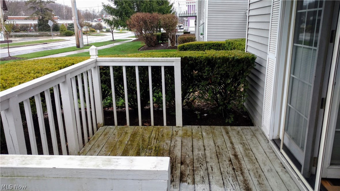 Winding Crk Condos - Residential