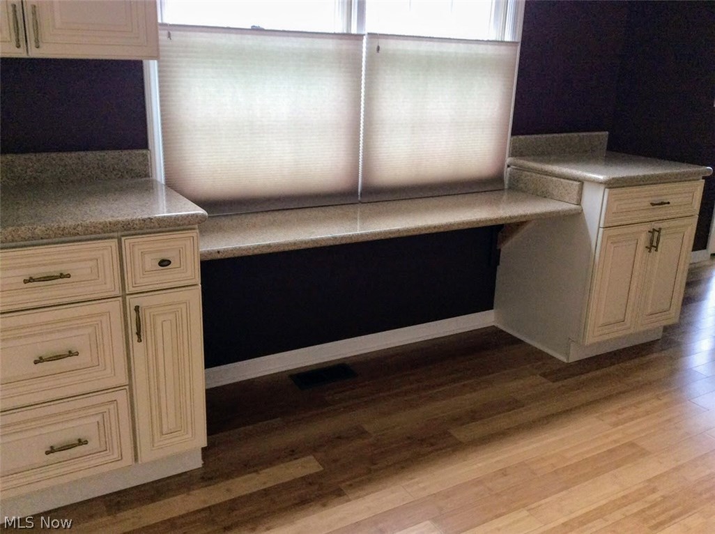 Winding Crk Condos - Residential