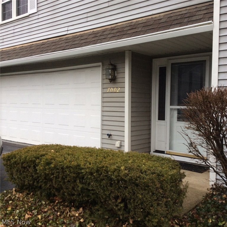 Winding Crk Condos - Residential