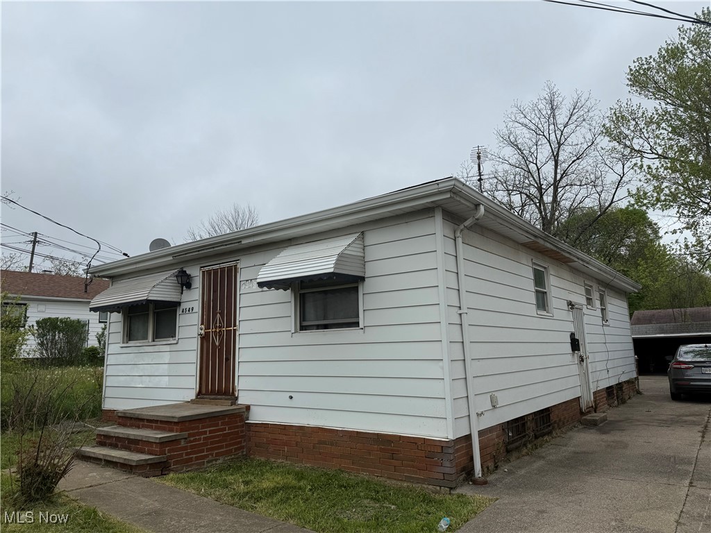 This vacant 3-bedroom, 1-bathroom single-family home offers approximately 960 square feet of living space and flexible potential for both homeowners and investors. With an estimated market rent of approximately $1,400 per month, the property presents a strong opportunity for rental income or owner-occupant equity growth.
The home features a practical one-story layout and a 2-car detached garage, providing off-street parking and added convenience. Located on Lee Rd in the Lee-Miles area, it offers easy access to schools, retail, and public transit—making it a well-positioned option for future tenants or personal use.