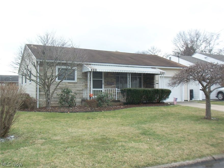 Cute, quaint ranch style home in a desirable neighborhood in North Parkersburg.  This home boasts three bedrooms, 1.5 baths and a full unfinished basement with loads of potential.  Needs some updates but imagine the possibilities!  Would make a perfect starter home or for someone downsizing.  Includes the security of a one year Home Warranty.