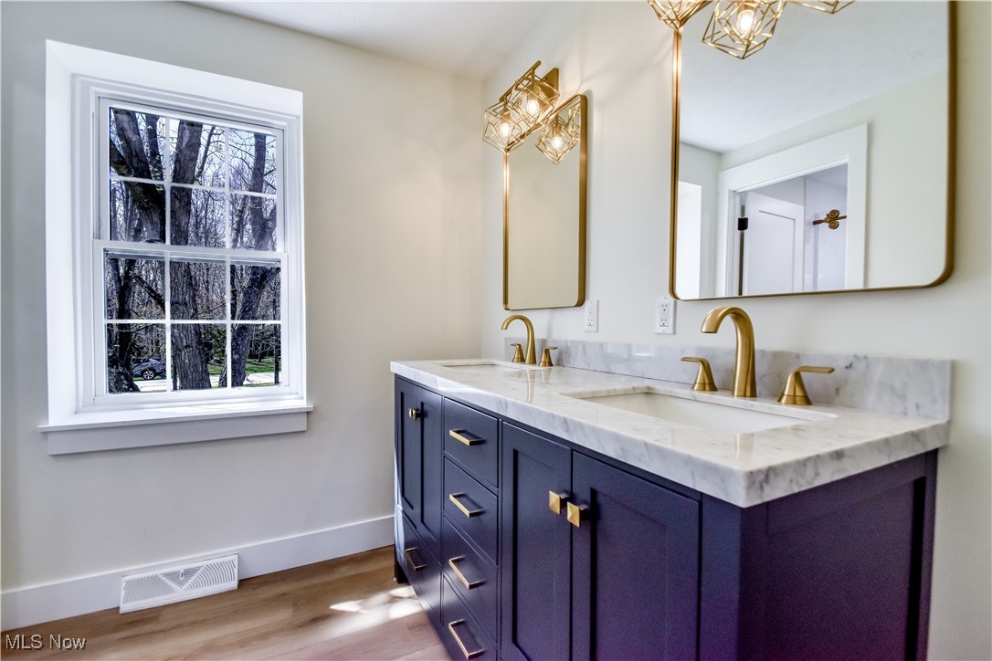 18029 Millstone Drive, Chagrin Falls, Ohio image 23