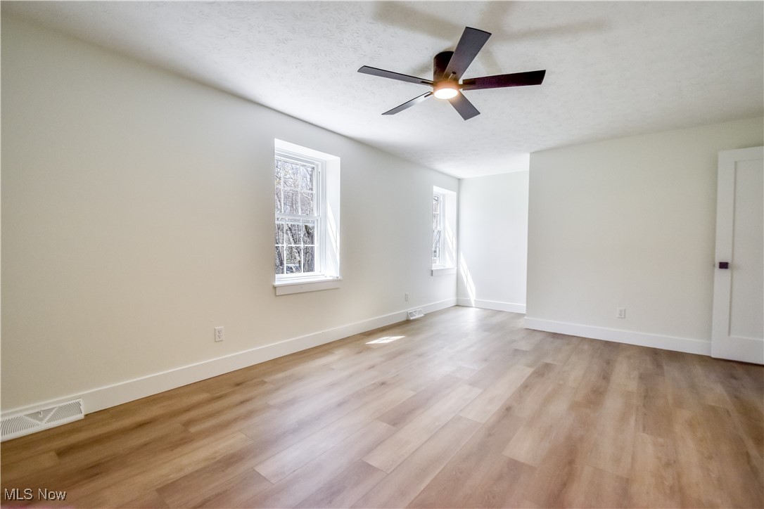 18029 Millstone Drive, Chagrin Falls, Ohio image 26