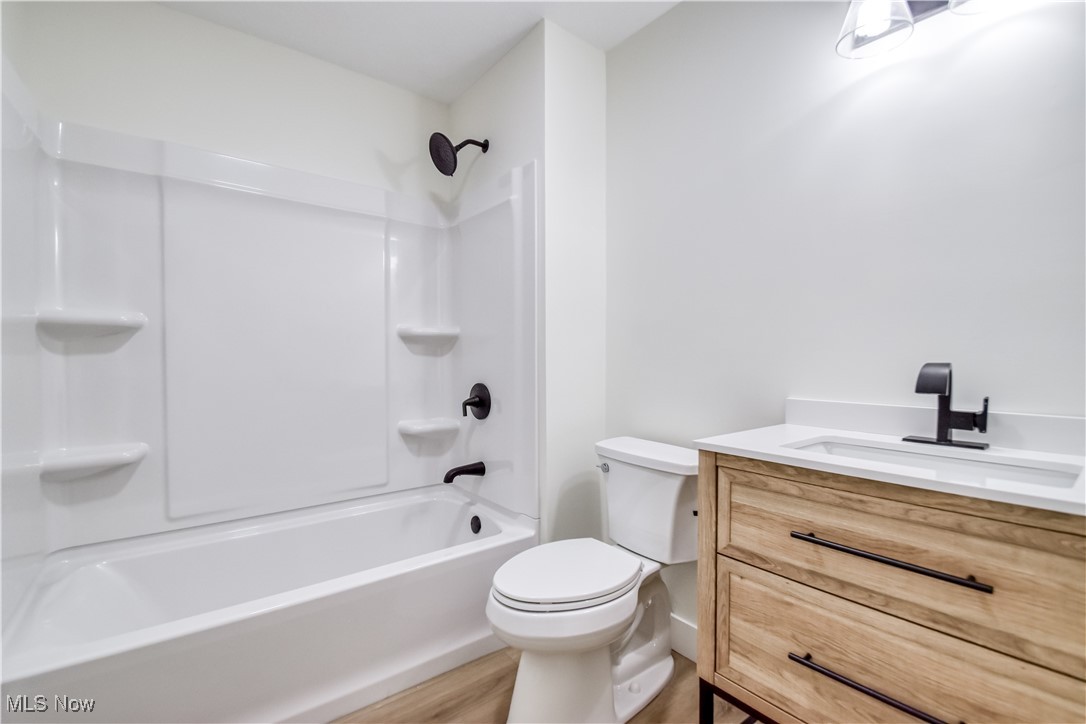 18029 Millstone Drive, Chagrin Falls, Ohio image 36
