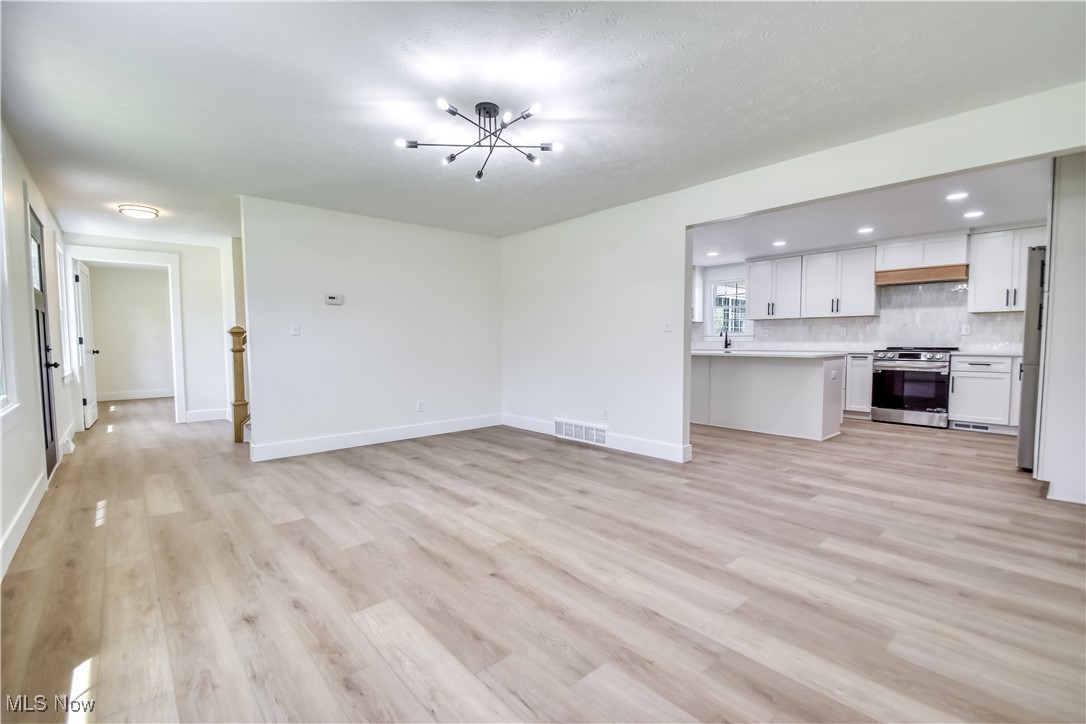 18029 Millstone Drive, Chagrin Falls, Ohio image 43