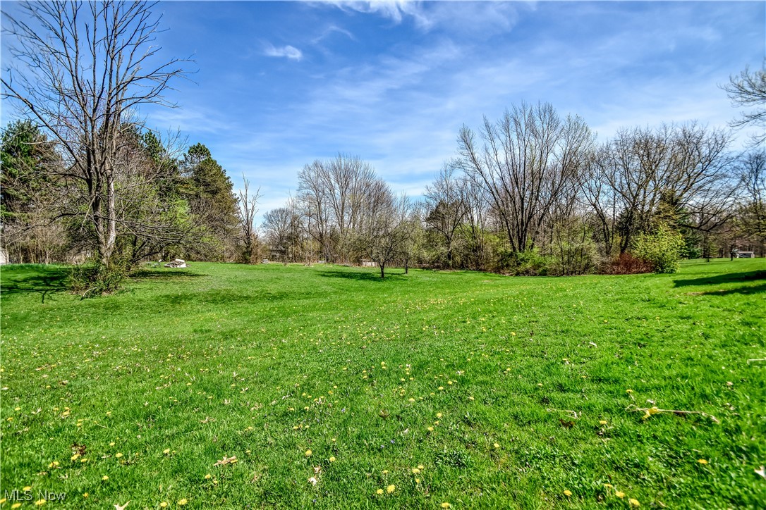 18029 Millstone Drive, Chagrin Falls, Ohio image 50