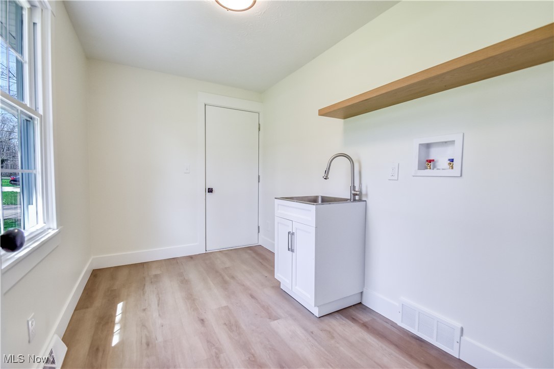 18029 Millstone Drive, Chagrin Falls, Ohio image 37