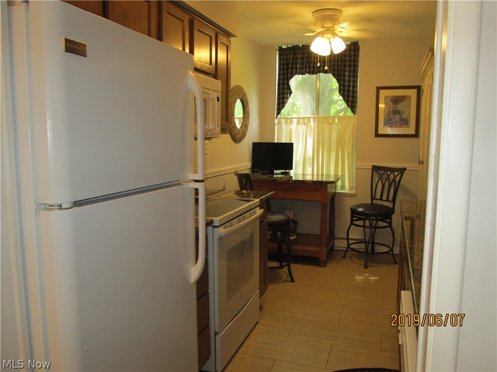 Silver Lake Towers - Residential