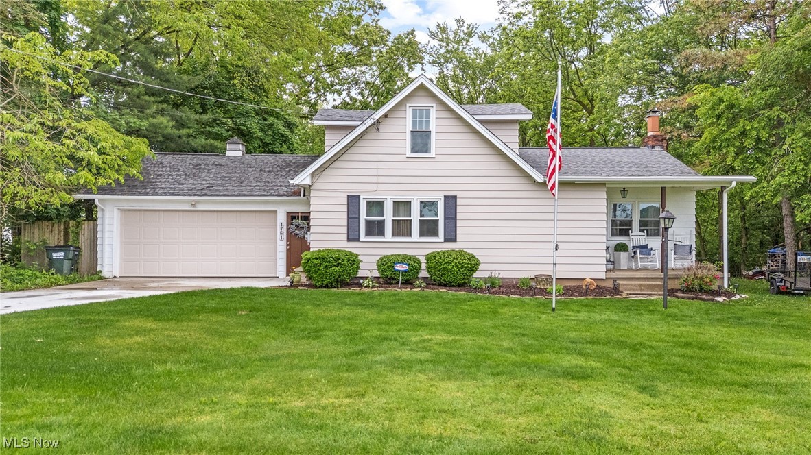 1761 Smith Kramer Street, Hartville, Ohio image 2