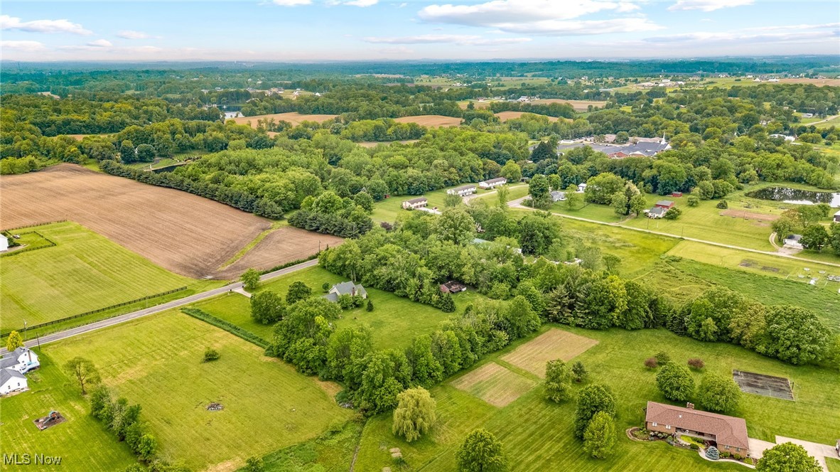 1761 Smith Kramer Street, Hartville, Ohio image 30