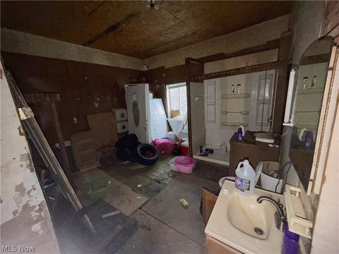 Tiny photo for 630 River Road, East Liverpool, OH 43920 (MLS # 5210478)