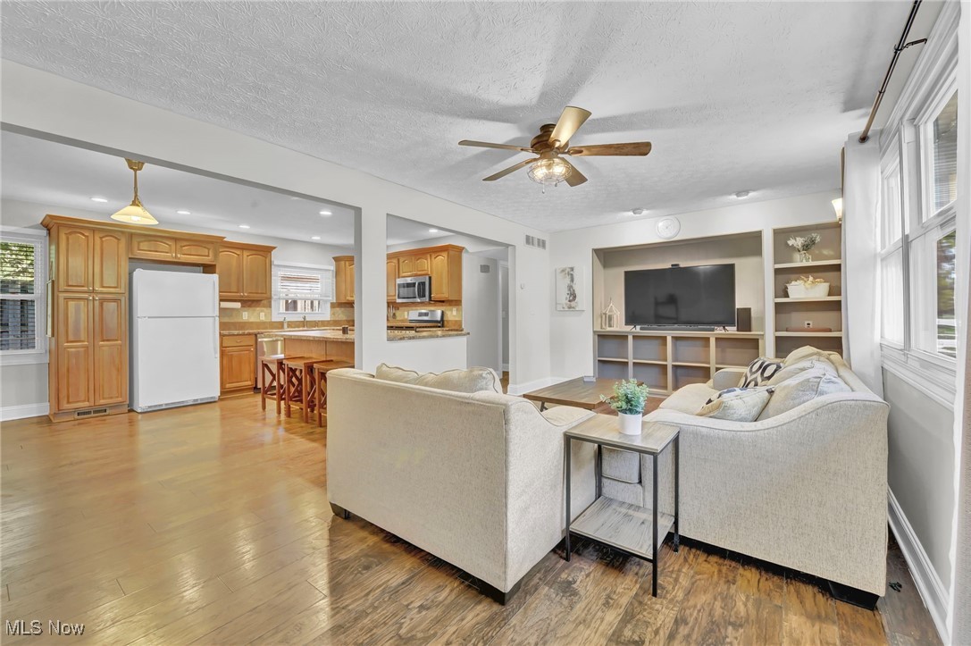 585 Woodmere Drive