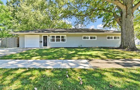 585 Woodmere Drive Berea OH 44017