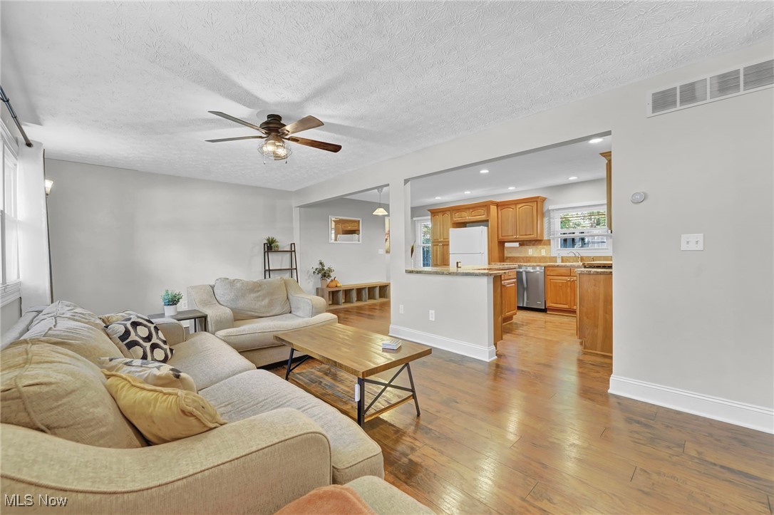585 Woodmere Drive