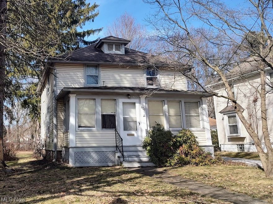Welcome home to 620 Lincoln Ave in Ravenna. This charming home has a brand new bright and open kitchen with all appliances and new flooring extending through to your connected dining room. There is a 1st floor office that could make a nice 4th bedroom if needed or a great playroom! The living room is off the dining area and offers a lot of natural light. Upstairs you will find the large updated bathroom with ceramic tile.  There are 3 bedrooms all on the second floor and a very large storage closet.  This home has had many updates, Furnace 2017, Hot Water Tank 2018, Vinyl Siding, electrical was updated in 1997, plumbing  and electrical in bathroom and Kitchen were updated again when New Kitchen was installed. Outside there is a 1 car garage with an attached shed and a huge open back yard! With some paint and updated flooring this home would be Fantastic!