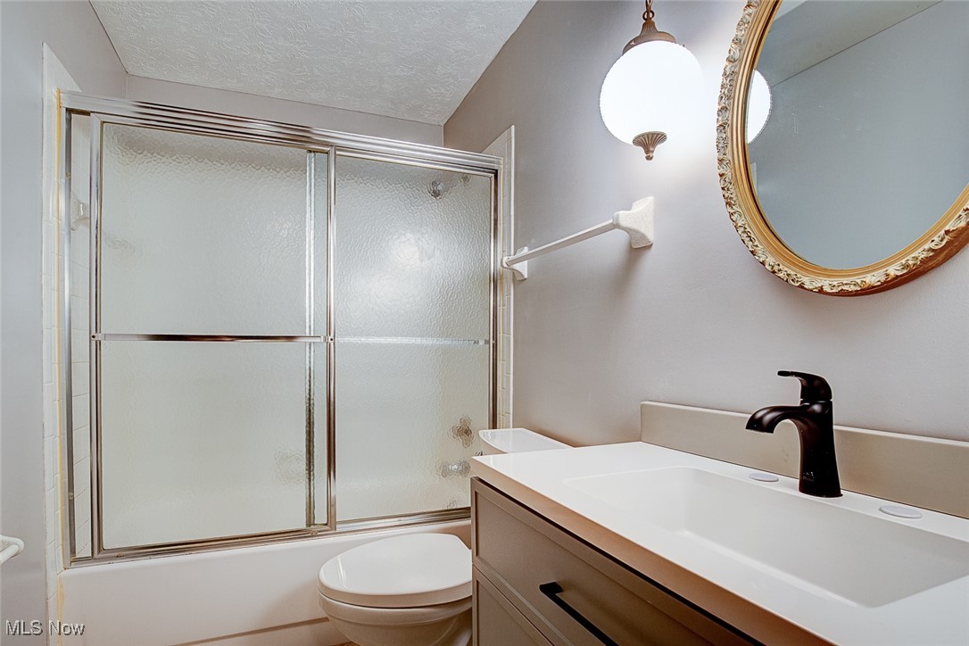 5375 Hillview Circle, Canton, Ohio image 28