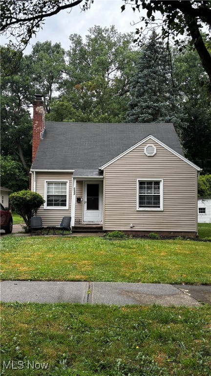 Well-maintained home on a quiet street featuring a bright living room, eat-in kitchen, and hardwood floors throughout. Spacious bedrooms, full bath, and a full basement with great potential. Enjoy a spacious backyard, detached garage, and easy access to parks, schools, shopping, and highways. Move-in ready and perfect for first-time buyers or investors!