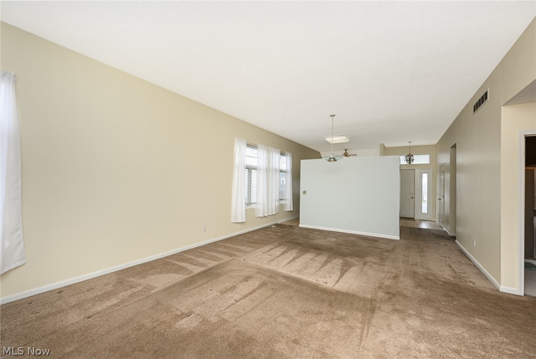 Homes/Emerald Rdg Condo Ph 01 - Residential