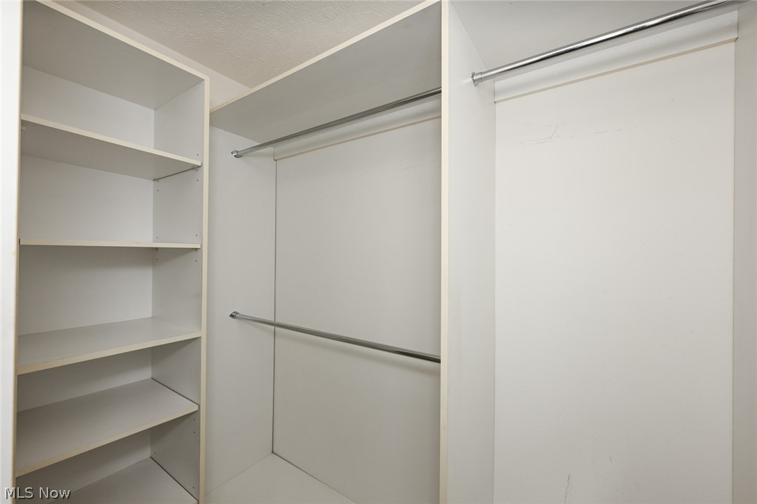 Homes/Emerald Rdg Condo Ph 01 - Residential