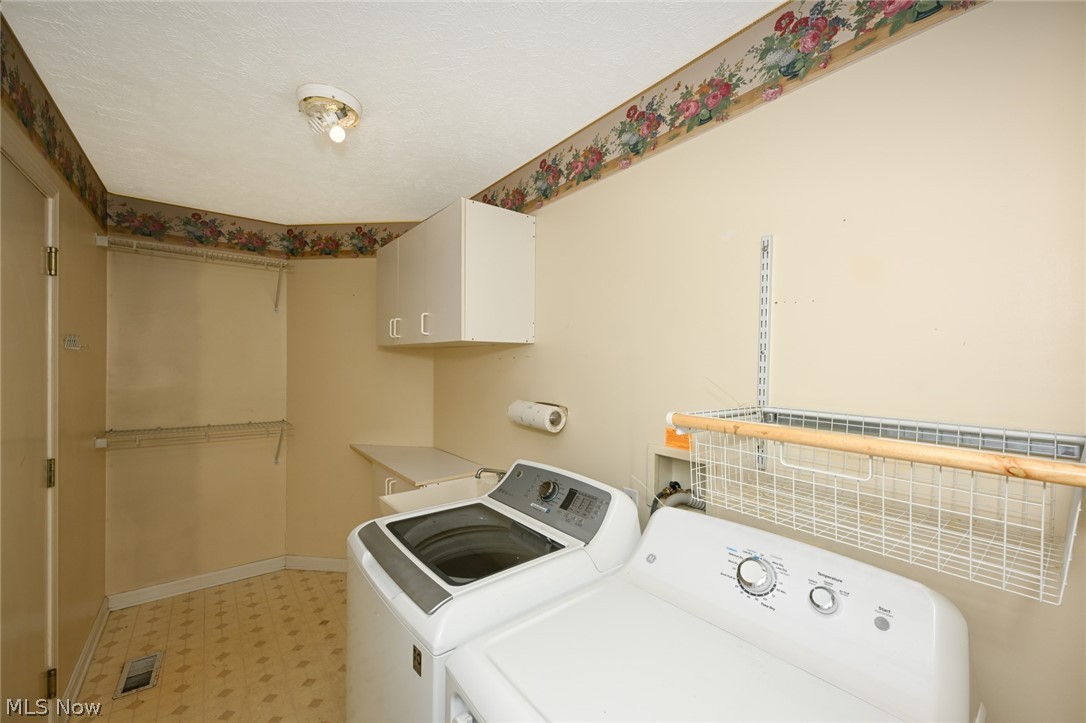 Homes/Emerald Rdg Condo Ph 01 - Residential