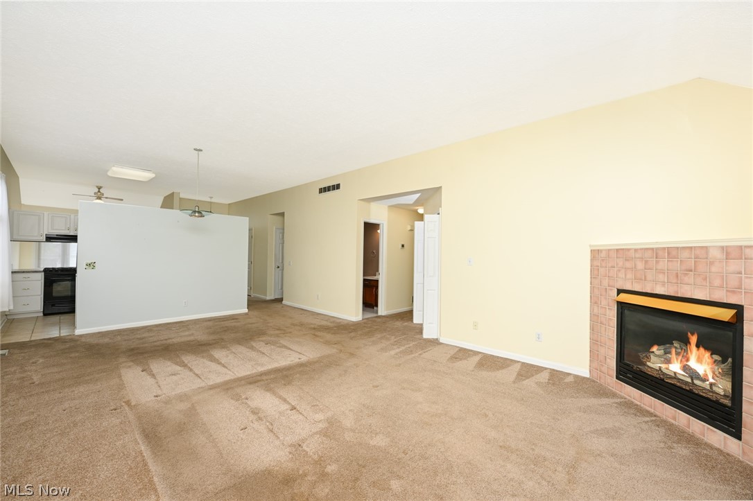 Homes/Emerald Rdg Condo Ph 01 - Residential