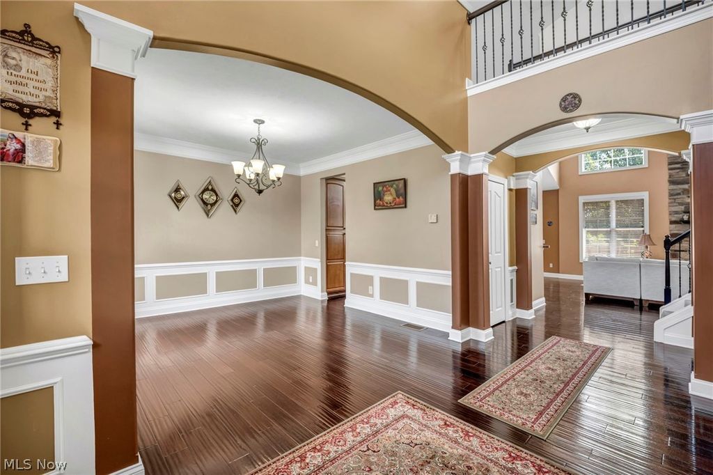 Photo of 3082 Willowbrook DR, Aurora, OH 44202 (MLS # 5220717)