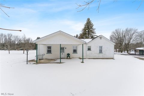 Tiny photo for 5160 Oak Street, Lowellville, OH 44436 (MLS # 5187027)