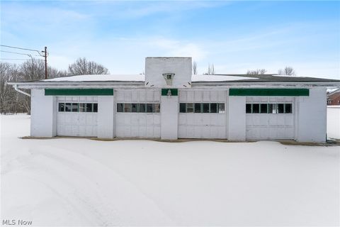 Tiny photo for 5160 Oak Street, Lowellville, OH 44436 (MLS # 5187027)