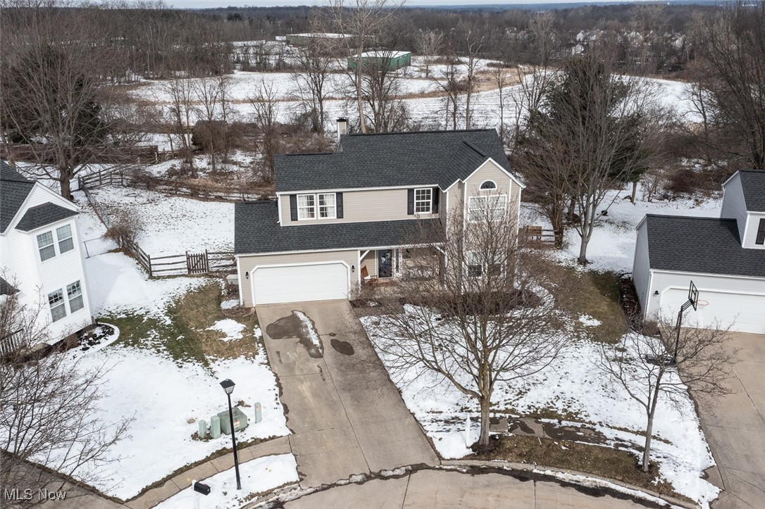 935 Yorktown Drive, Medina, Ohio image 2