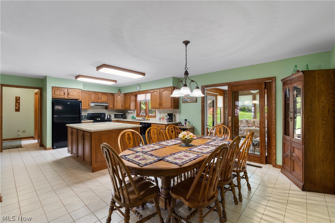 Connecticut Court Estate 1 - Residential
