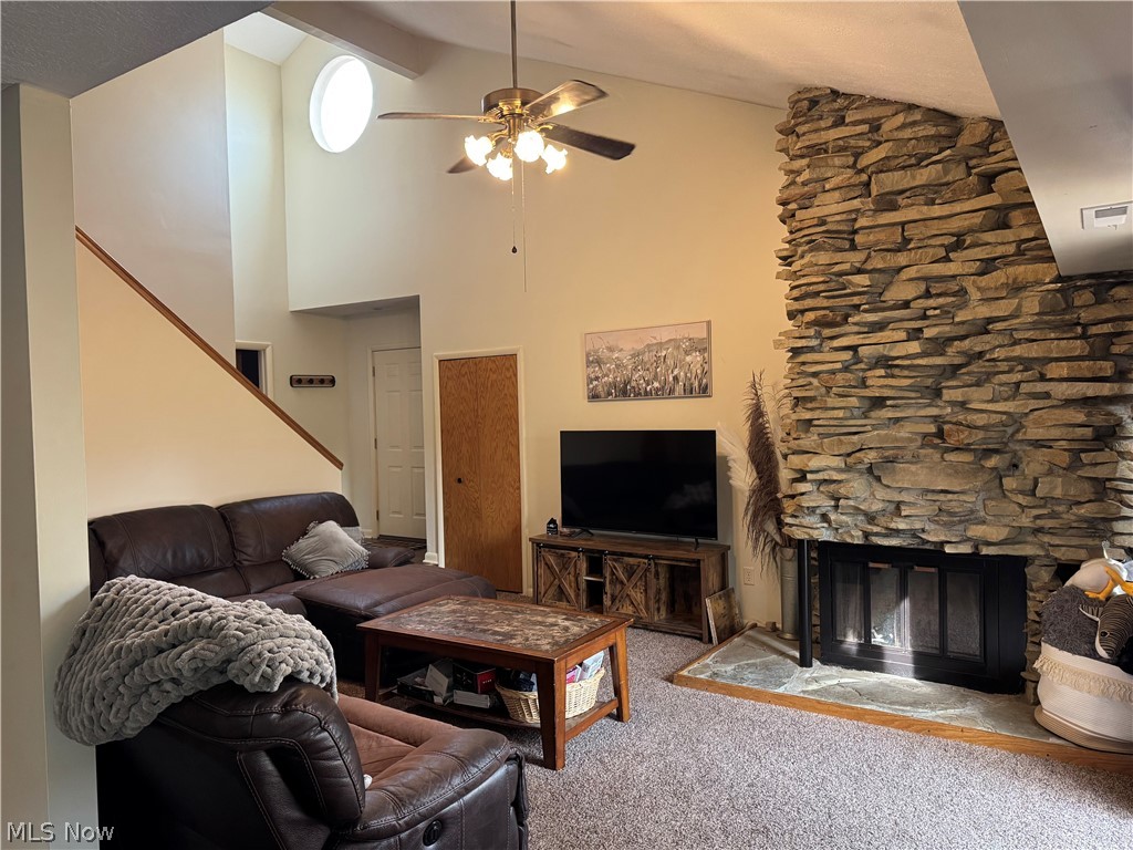 Windchimes On Summit - Residential