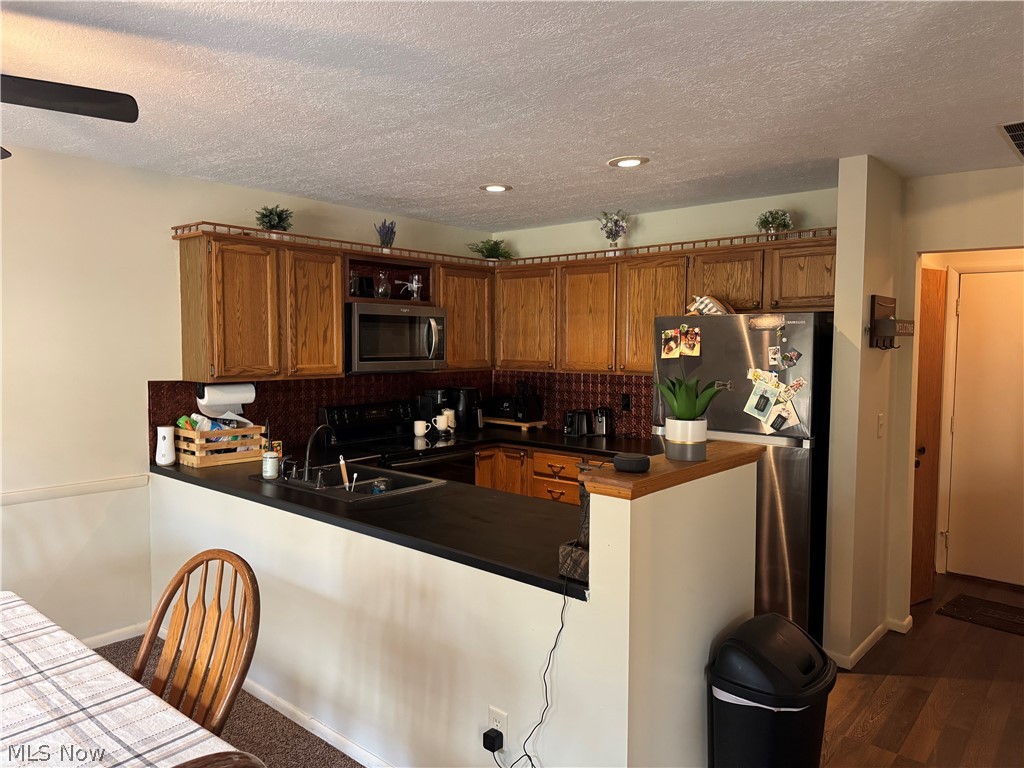 Windchimes On Summit - Residential