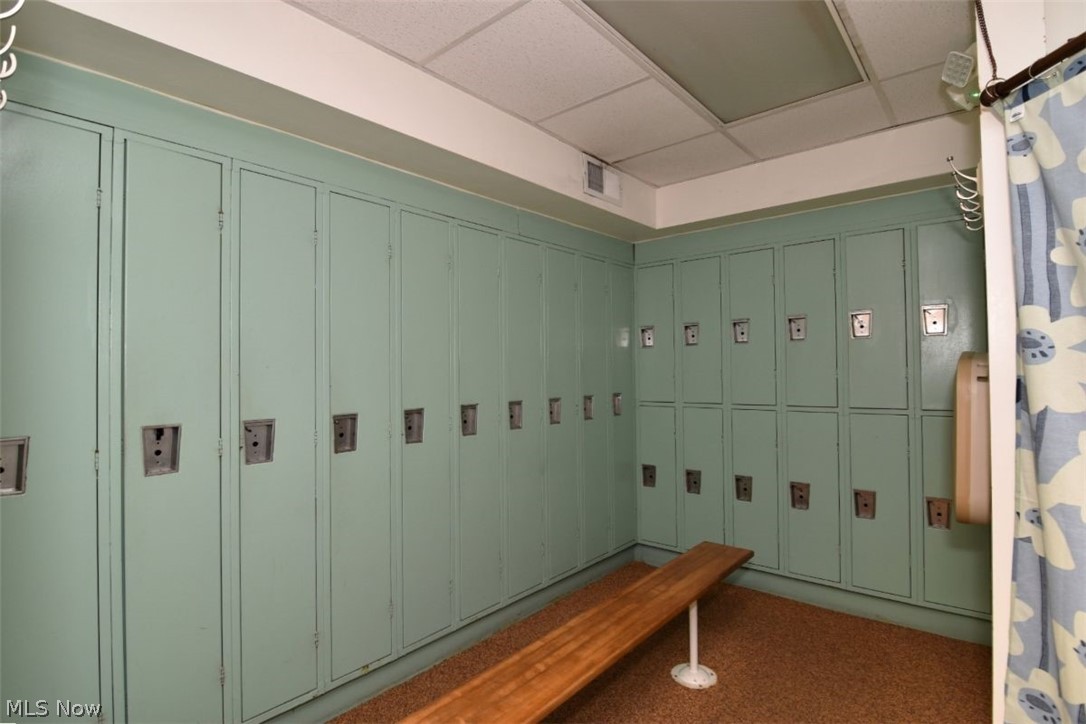 Oak Knolls Condo - Residential