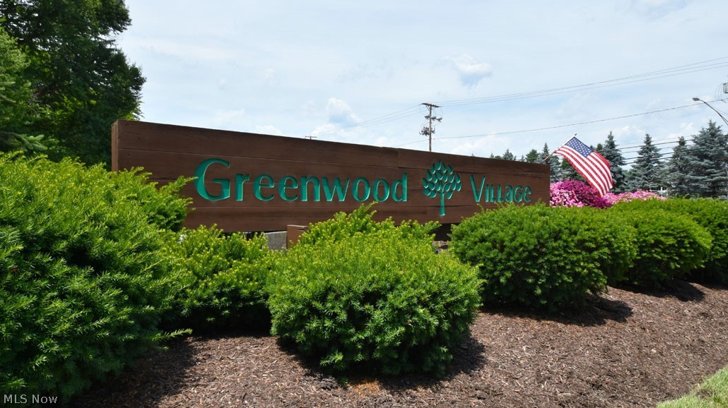 Oak Knolls Condo - Residential