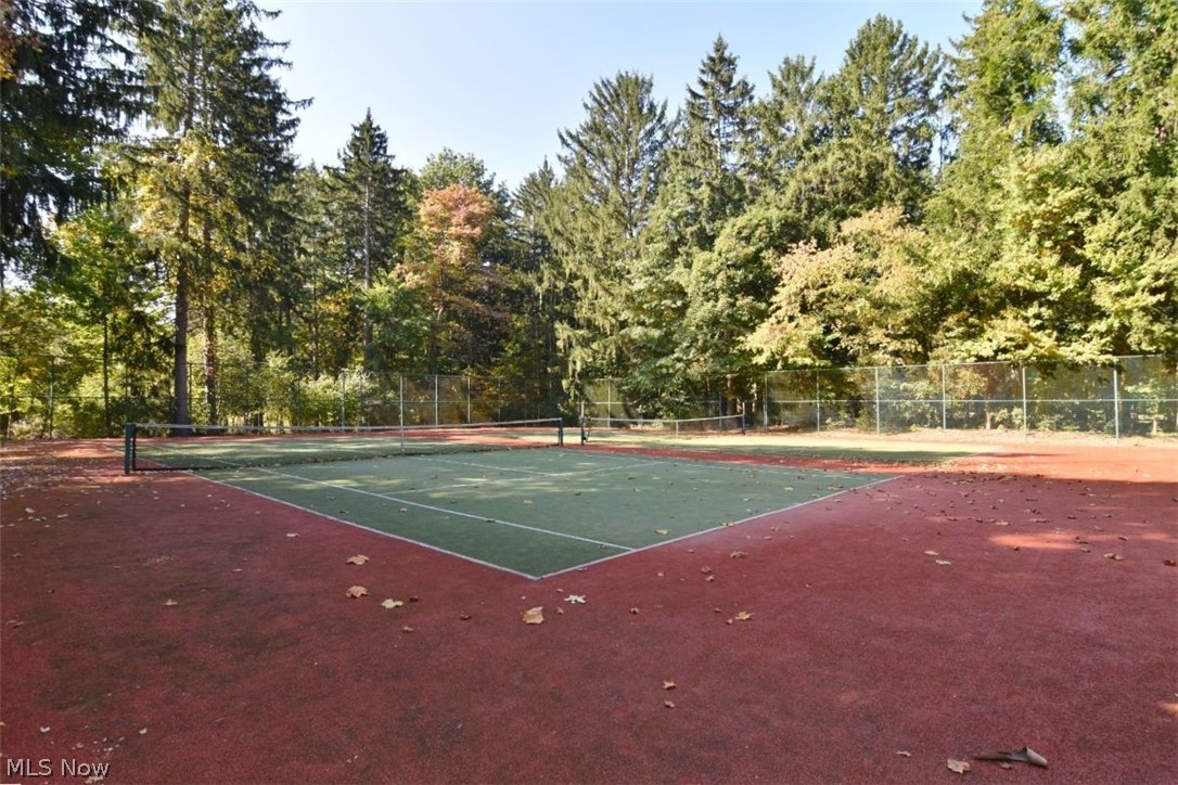 Oak Knolls Condo - Residential