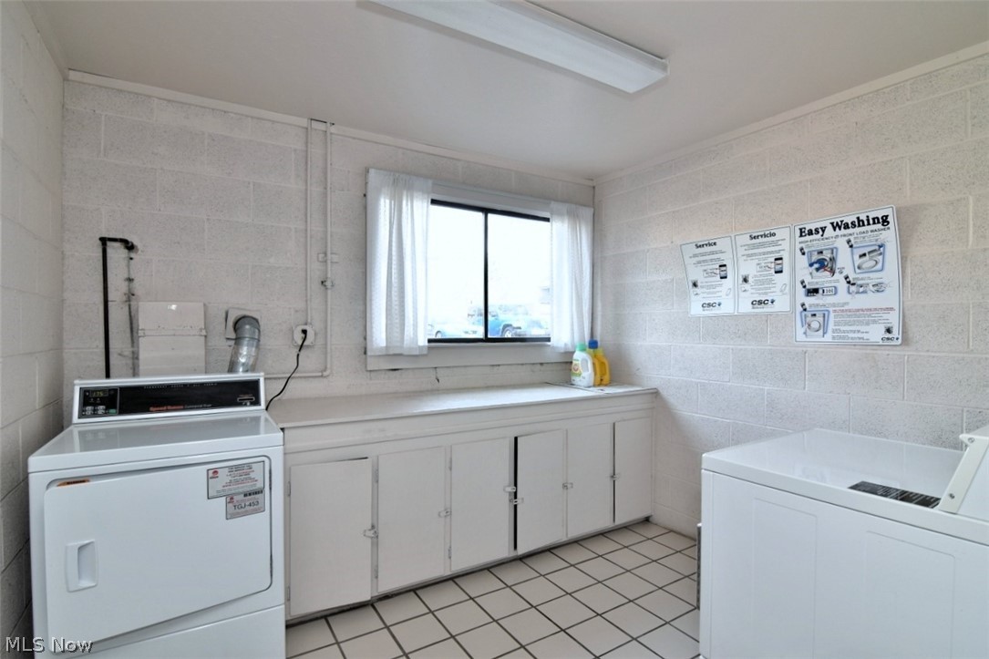 Oak Knolls Condo - Residential