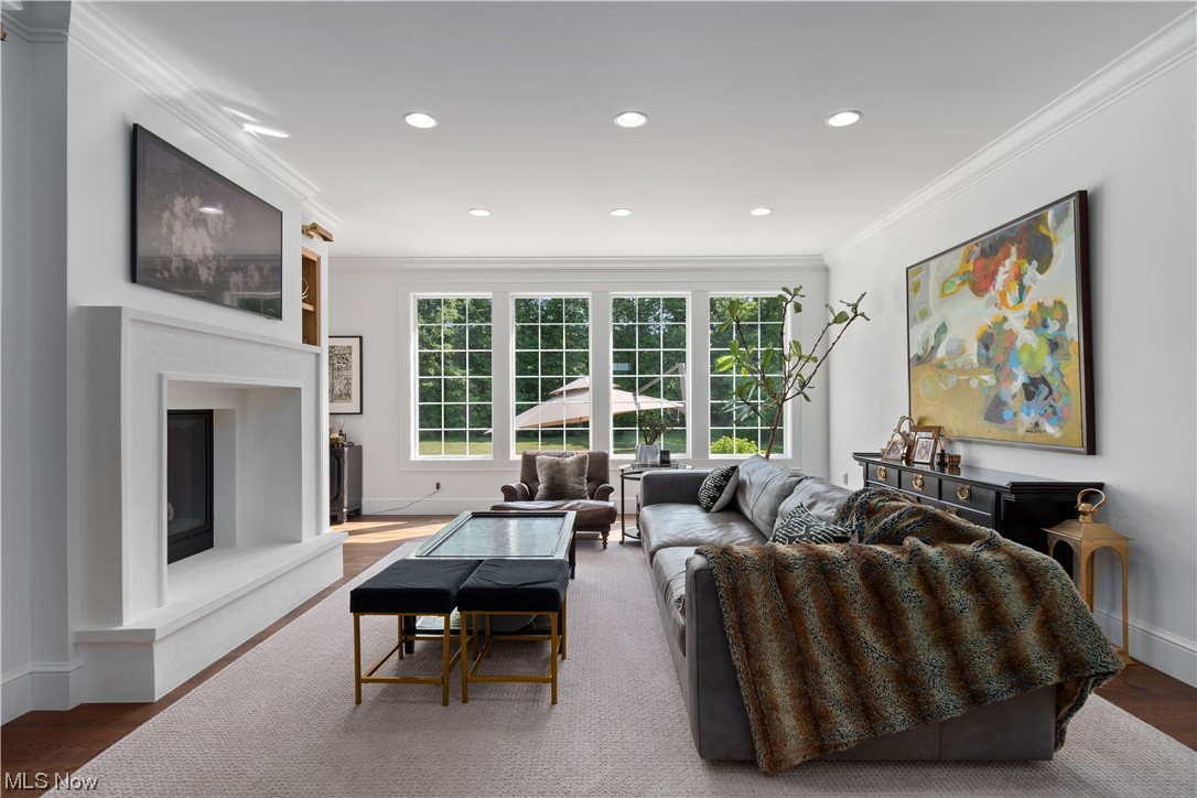 Sharon Hllls Estate - Residential