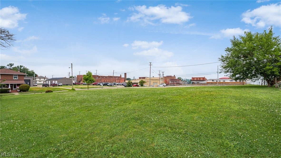 1007 Gaston Avenue