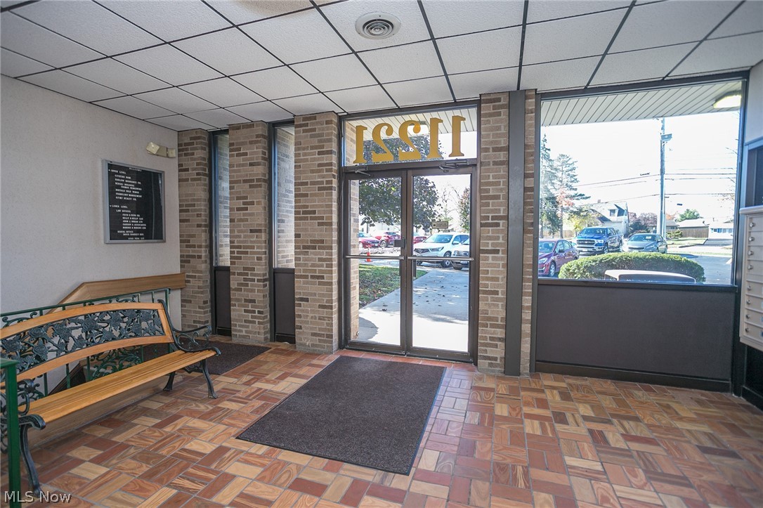 Strongsville - Commercial Sale