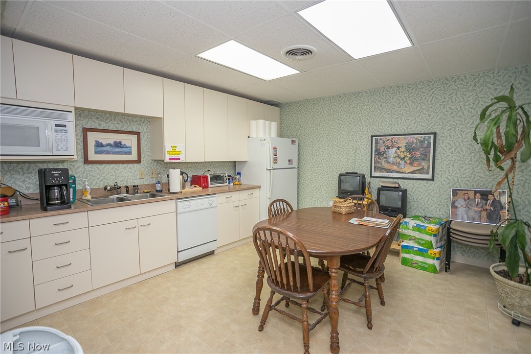 Strongsville - Commercial Sale